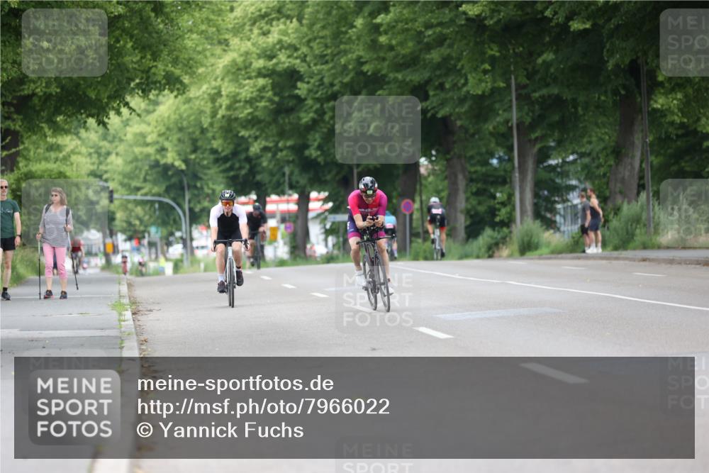 15.06.2025 - 7 Türme Triathlon Yannick Fuchs http://msf.ph/oto/7966022 15.06.2025 11:16:28 Radfahren 241, 256, 262, 274, 327 meine-sportfotos.de