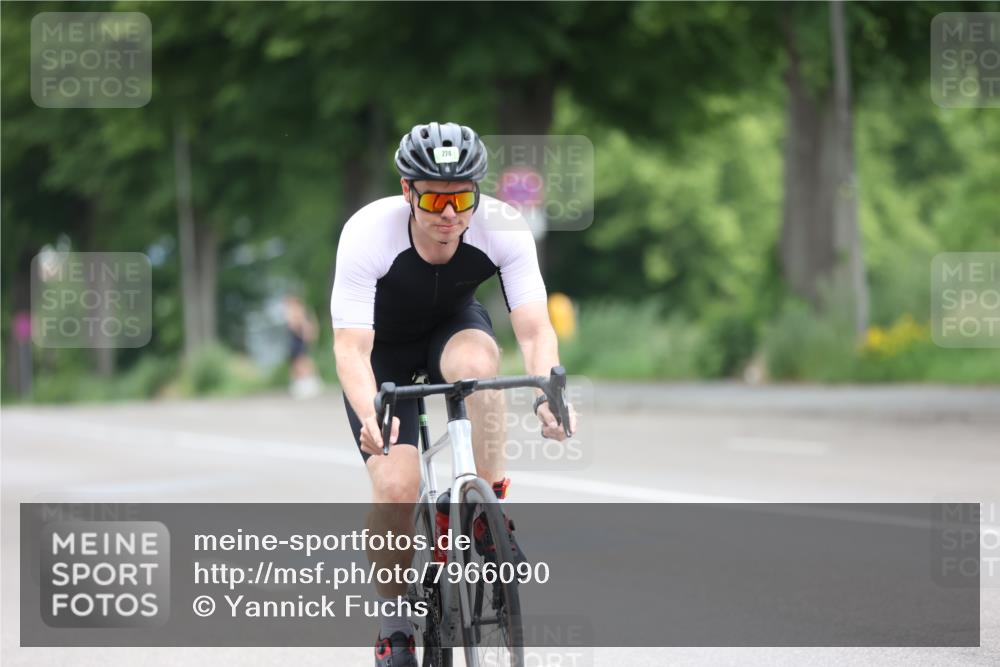 15.06.2025 - 7 Türme Triathlon Yannick Fuchs http://msf.ph/oto/7966090 15.06.2025 11:16:31 Radfahren 241, 262, 274, 327 meine-sportfotos.de