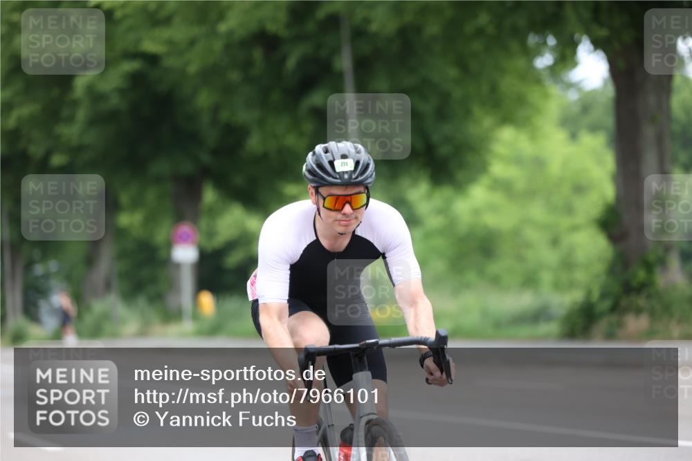 15.06.2025 - 7 Türme Triathlon Yannick Fuchs http://msf.ph/oto/7966101 15.06.2025 11:16:31 Radfahren 241, 262, 274, 327 meine-sportfotos.de
