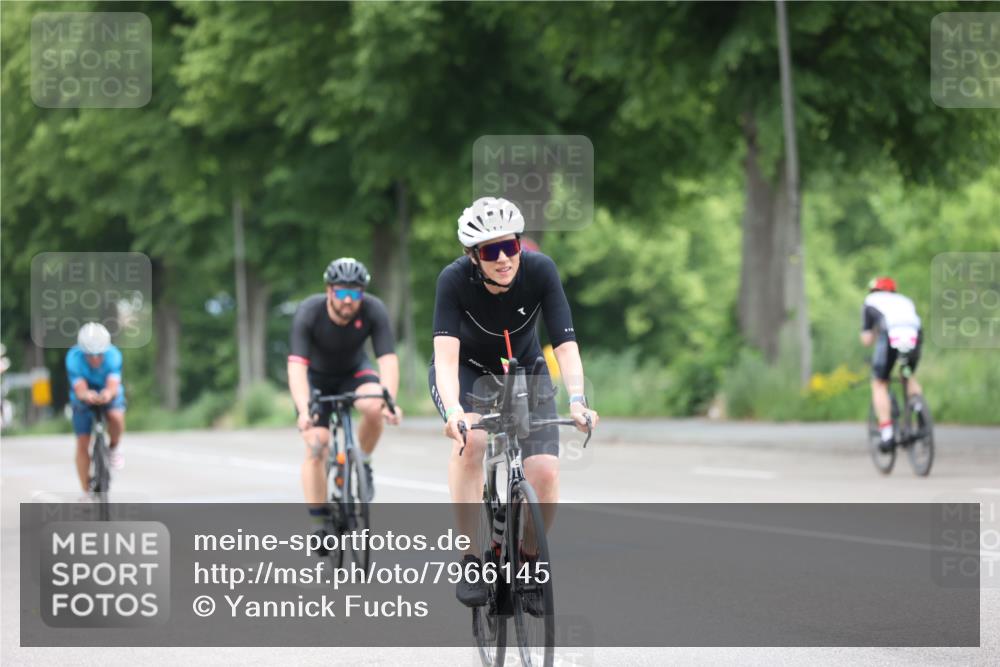 15.06.2025 - 7 Türme Triathlon Yannick Fuchs http://msf.ph/oto/7966145 15.06.2025 11:16:33 Radfahren 241, 262, 274, 327 meine-sportfotos.de