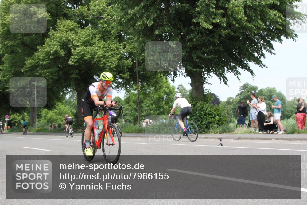15.06.2025 - 7 Türme Triathlon Yannick Fuchs http://msf.ph/oto/7966155 15.06.2025 13:15:48 Radfahren  meine-sportfotos.de