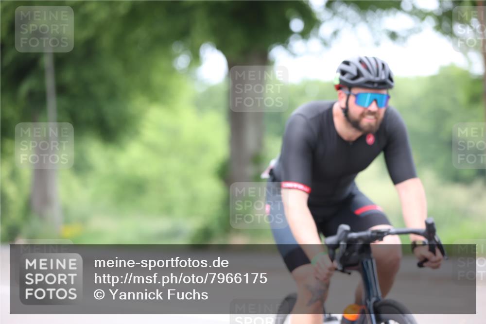 15.06.2025 - 7 Türme Triathlon Yannick Fuchs http://msf.ph/oto/7966175 15.06.2025 11:16:34 Radfahren 241, 262, 274, 327 meine-sportfotos.de
