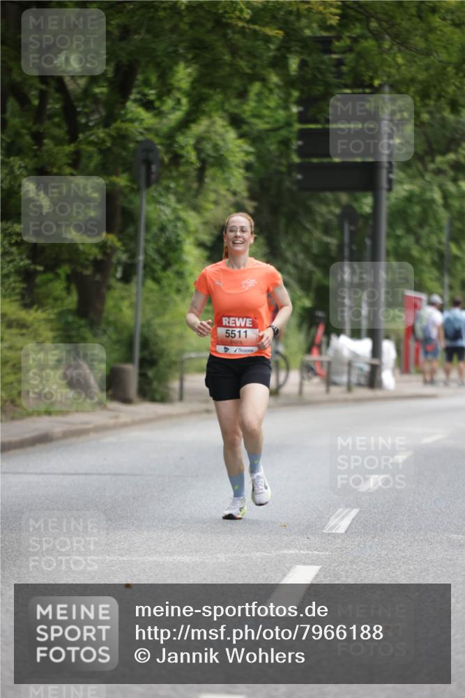 15.06.2025 - REWE Women's Run Jannik Wohlers http://msf.ph/oto/7966188 15.06.2025 10:01:27 Laufen 5511 meine-sportfotos.de