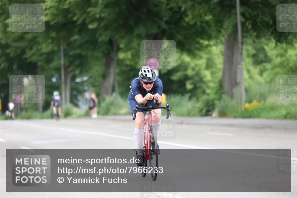 15.06.2025 - 7 Türme Triathlon Yannick Fuchs http://msf.ph/oto/7966233 15.06.2025 11:16:44 Radfahren  meine-sportfotos.de