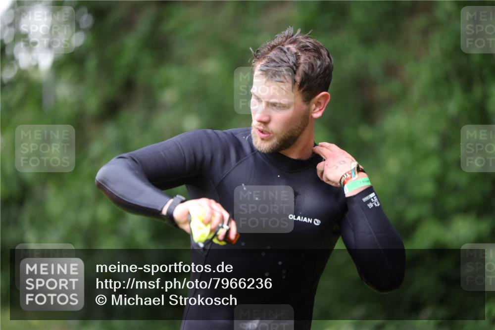 15.06.2025 - 7 Türme Triathlon Michael Strokosch http://msf.ph/oto/7966236 15.06.2025 12:20:18 Schwimmen 372, 438, 573, 595, 604, 610, 613, 631, 634 meine-sportfotos.de