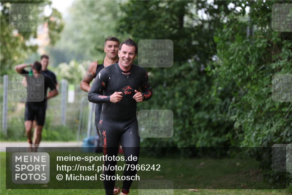 15.06.2025 - 7 Türme Triathlon Michael Strokosch http://msf.ph/oto/7966242 15.06.2025 12:20:24 Schwimmen 438, 499, 573, 595, 604, 610, 613, 634 meine-sportfotos.de