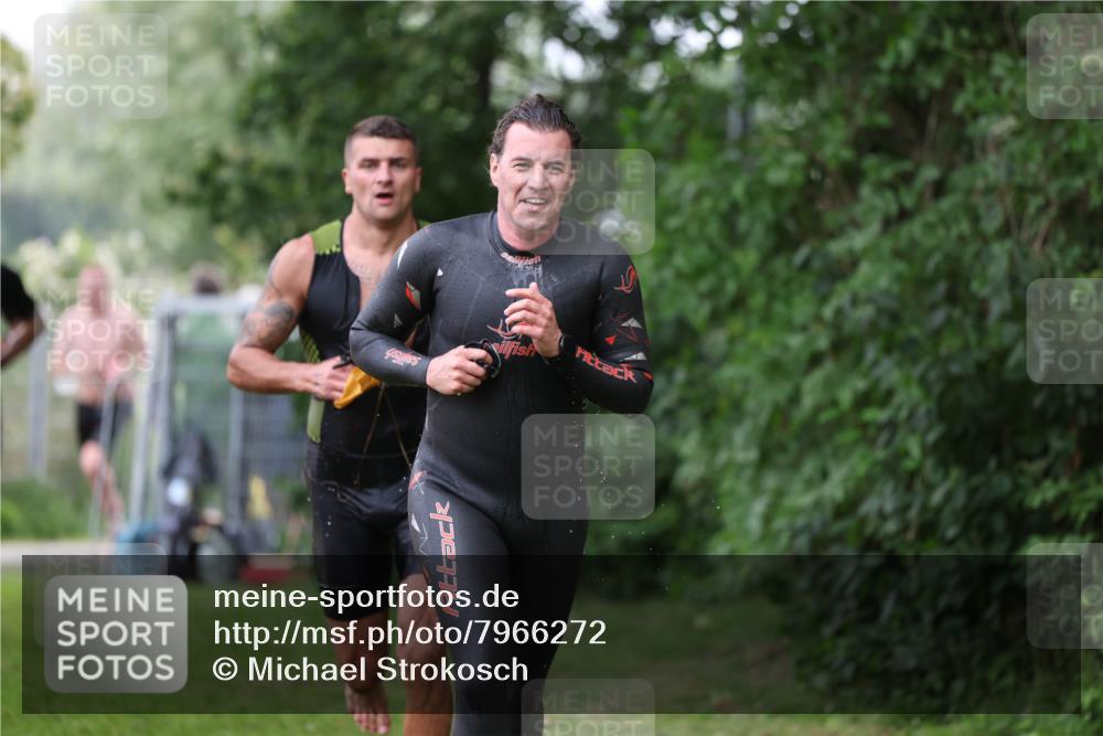 15.06.2025 - 7 Türme Triathlon Michael Strokosch http://msf.ph/oto/7966272 15.06.2025 12:20:25 Schwimmen 438, 499, 573, 595, 604, 610, 613, 634 meine-sportfotos.de