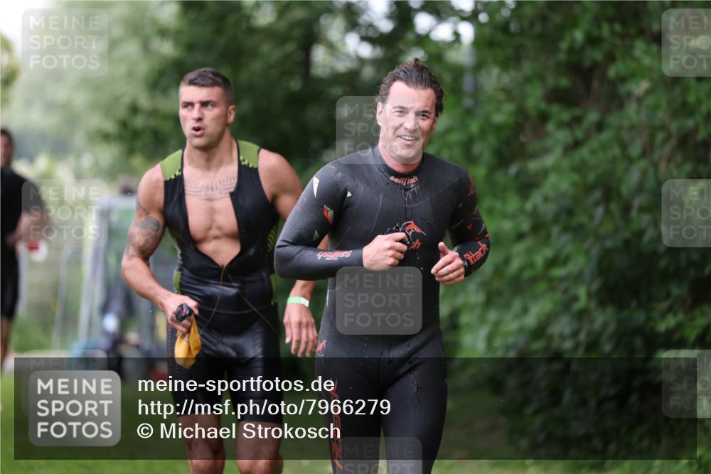 15.06.2025 - 7 Türme Triathlon Michael Strokosch http://msf.ph/oto/7966279 15.06.2025 12:20:25 Schwimmen 438, 499, 573, 595, 604, 610, 613, 634 meine-sportfotos.de