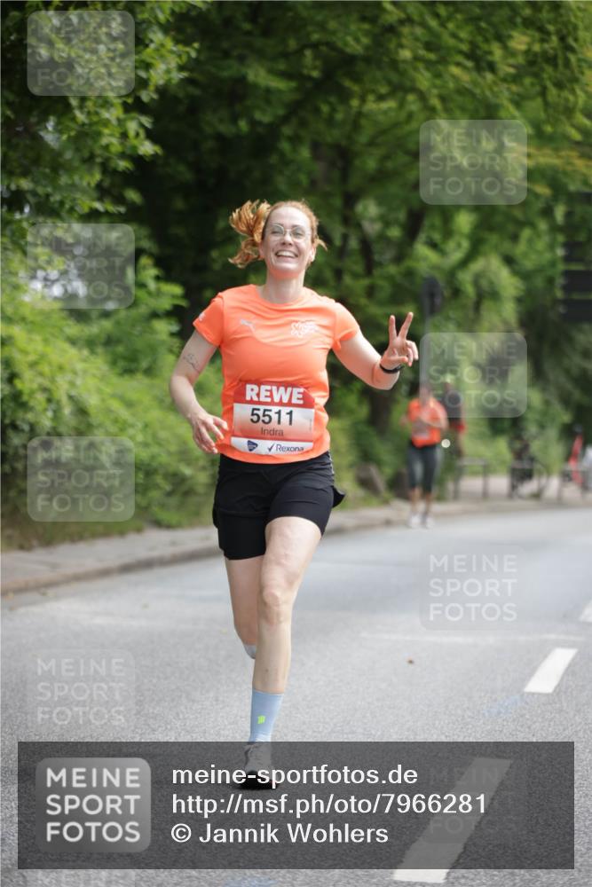 15.06.2025 - REWE Women's Run Jannik Wohlers http://msf.ph/oto/7966281 15.06.2025 10:01:30 Laufen 5511 meine-sportfotos.de