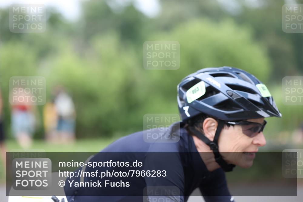 15.06.2025 - 7 Türme Triathlon Yannick Fuchs http://msf.ph/oto/7966283 15.06.2025 14:02:26 Radfahren 803 meine-sportfotos.de