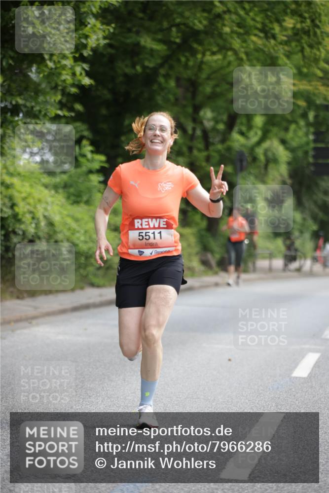 15.06.2025 - REWE Women's Run Jannik Wohlers http://msf.ph/oto/7966286 15.06.2025 10:01:30 Laufen 5511 meine-sportfotos.de