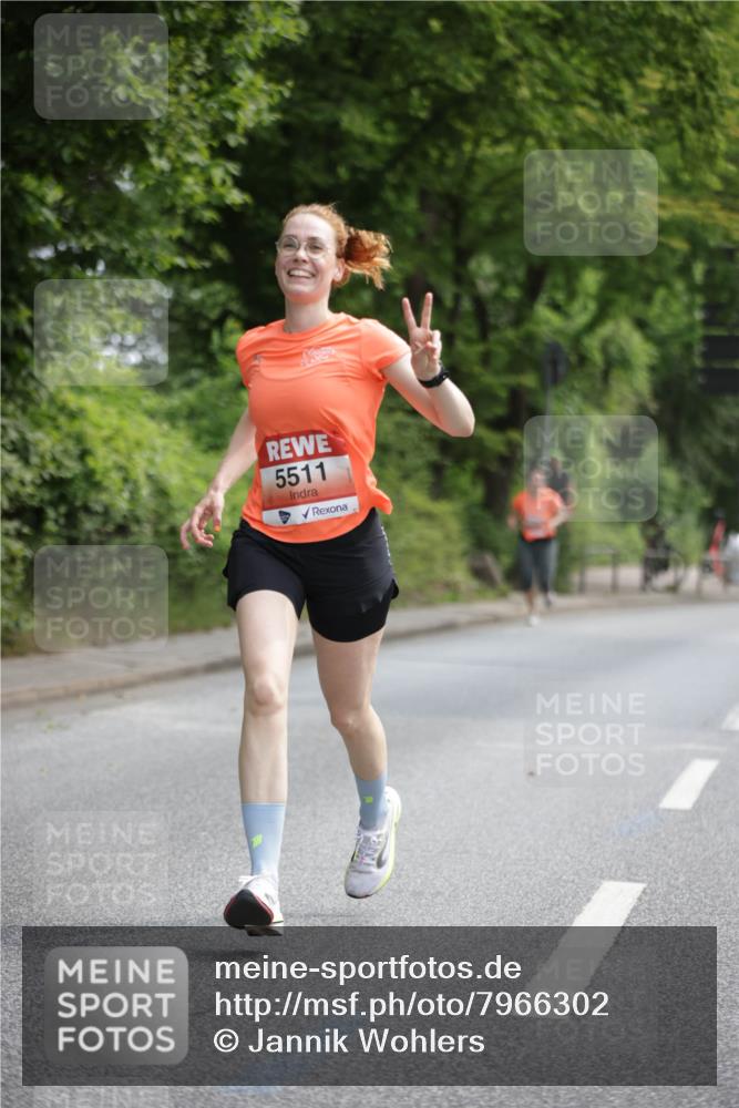 15.06.2025 - REWE Women's Run Jannik Wohlers http://msf.ph/oto/7966302 15.06.2025 10:01:30 Laufen 5511 meine-sportfotos.de