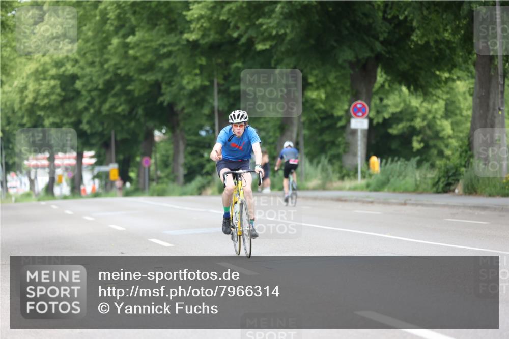 15.06.2025 - 7 Türme Triathlon Yannick Fuchs http://msf.ph/oto/7966314 15.06.2025 11:17:18 Radfahren 230 meine-sportfotos.de