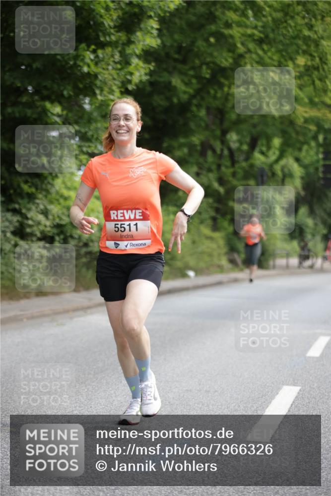 15.06.2025 - REWE Women's Run Jannik Wohlers http://msf.ph/oto/7966326 15.06.2025 10:01:30 Laufen 5511 meine-sportfotos.de