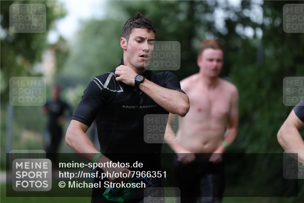 15.06.2025 - 7 Türme Triathlon Michael Strokosch http://msf.ph/oto/7966351 15.06.2025 12:20:30 Schwimmen 385, 438, 499, 573, 604, 610, 613, 634 meine-sportfotos.de