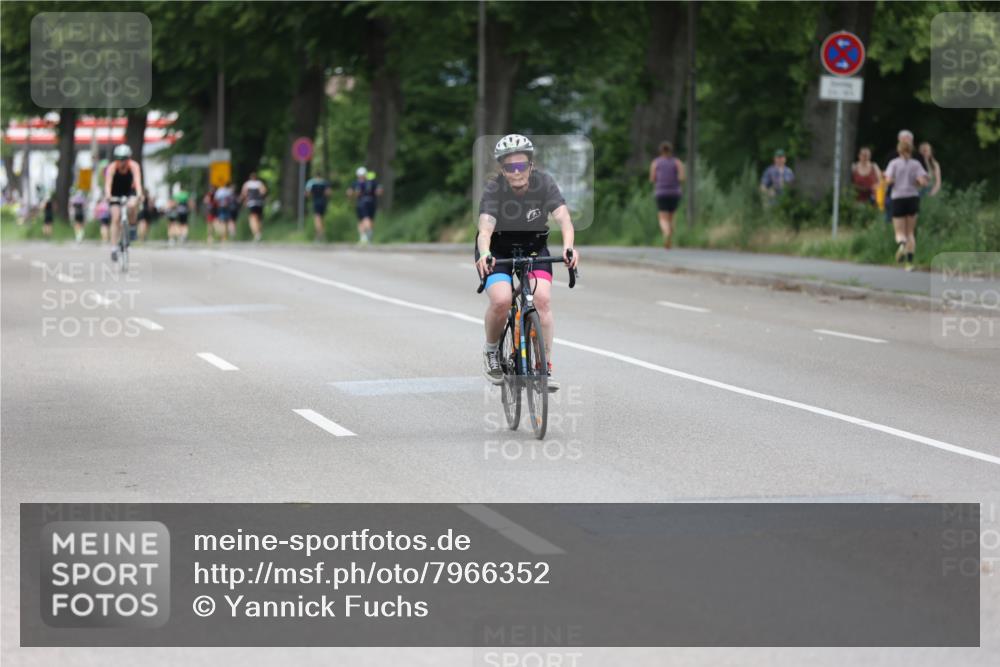15.06.2025 - 7 Türme Triathlon Yannick Fuchs http://msf.ph/oto/7966352 15.06.2025 14:02:54 Radfahren 887 meine-sportfotos.de