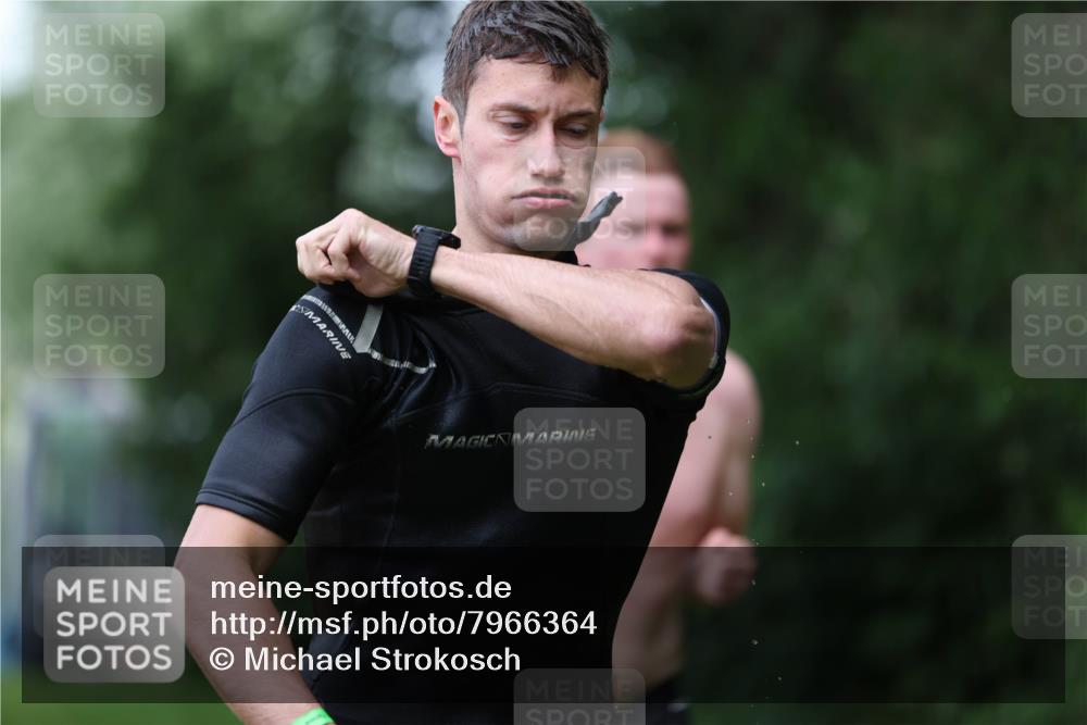 15.06.2025 - 7 Türme Triathlon Michael Strokosch http://msf.ph/oto/7966364 15.06.2025 12:20:31 Schwimmen 385, 438, 499, 573, 604, 610, 613, 634 meine-sportfotos.de