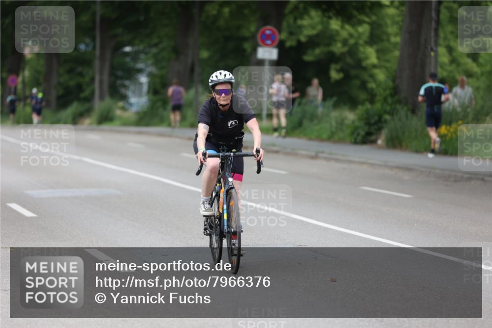 15.06.2025 - 7 Türme Triathlon Yannick Fuchs http://msf.ph/oto/7966376 15.06.2025 14:02:55 Radfahren 887 meine-sportfotos.de