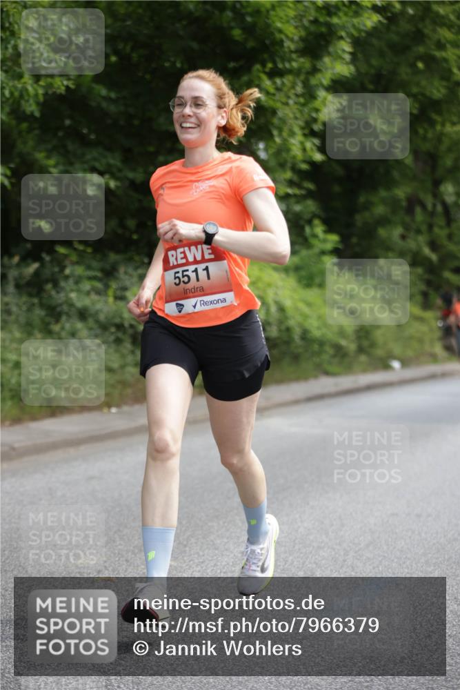 15.06.2025 - REWE Women's Run Jannik Wohlers http://msf.ph/oto/7966379 15.06.2025 10:01:31 Laufen 5511 meine-sportfotos.de
