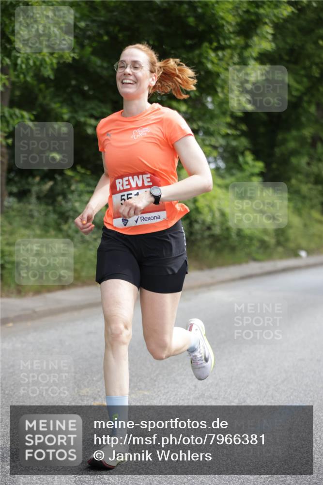 15.06.2025 - REWE Women's Run Jannik Wohlers http://msf.ph/oto/7966381 15.06.2025 10:01:31 Laufen 55 meine-sportfotos.de