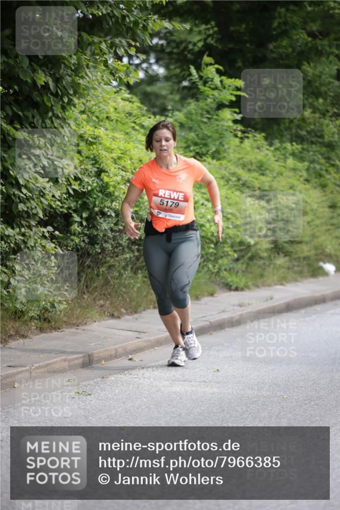 15.06.2025 - REWE Women's Run Jannik Wohlers http://msf.ph/oto/7966385 15.06.2025 10:01:36 Laufen 5179, 56 meine-sportfotos.de