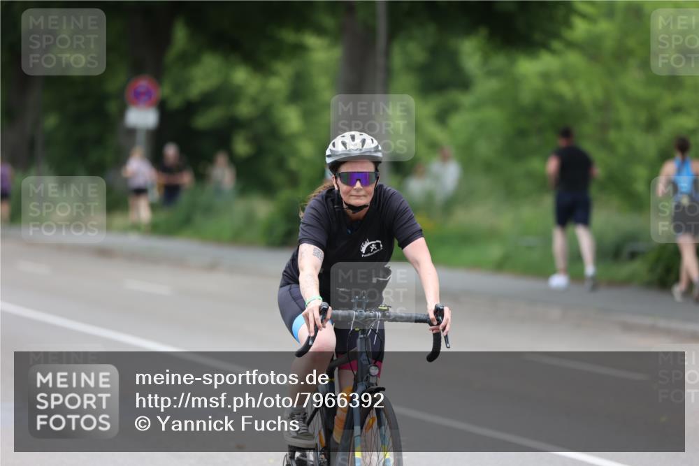 15.06.2025 - 7 Türme Triathlon Yannick Fuchs http://msf.ph/oto/7966392 15.06.2025 14:02:55 Radfahren 887 meine-sportfotos.de