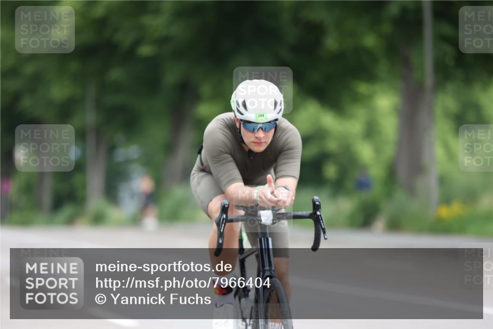 15.06.2025 - 7 Türme Triathlon Yannick Fuchs http://msf.ph/oto/7966404 15.06.2025 11:17:29 Radfahren 235, 271, 284 meine-sportfotos.de