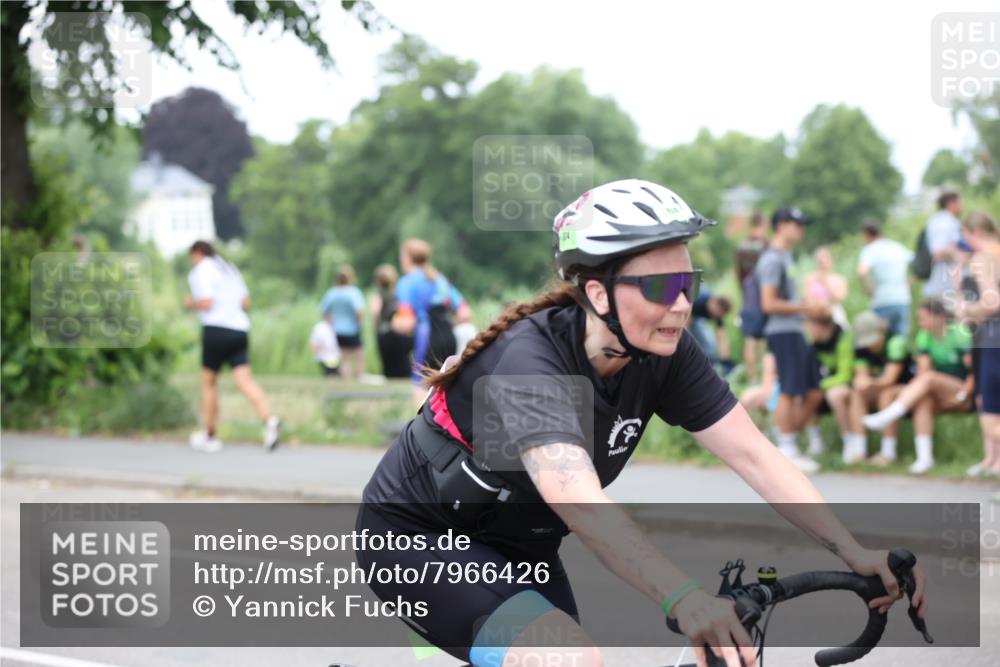 15.06.2025 - 7 Türme Triathlon Yannick Fuchs http://msf.ph/oto/7966426 15.06.2025 14:02:57 Radfahren 887 meine-sportfotos.de
