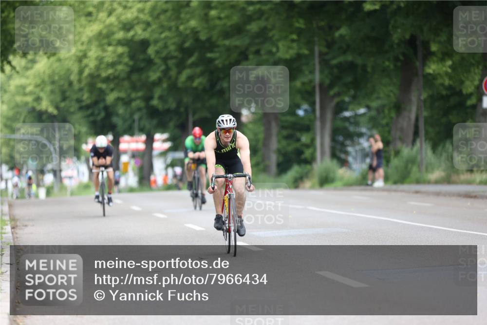 15.06.2025 - 7 Türme Triathlon Yannick Fuchs http://msf.ph/oto/7966434 15.06.2025 11:17:32 Radfahren 235, 271, 284, 291 meine-sportfotos.de