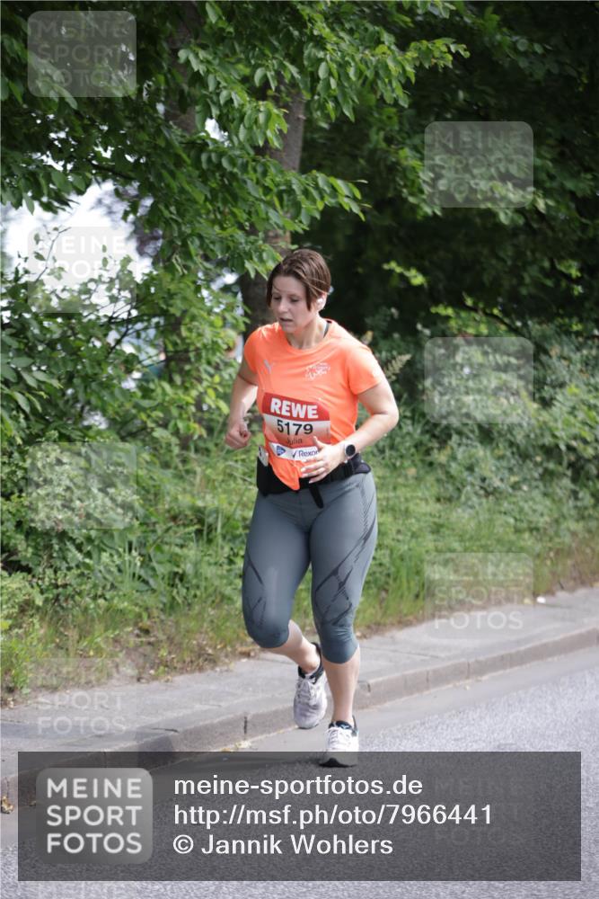 15.06.2025 - REWE Women's Run Jannik Wohlers http://msf.ph/oto/7966441 15.06.2025 10:01:39 Laufen 5179 meine-sportfotos.de