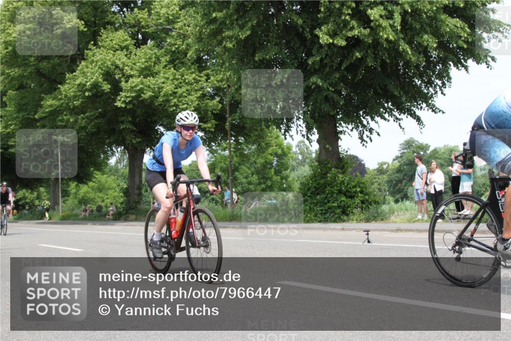 15.06.2025 - 7 Türme Triathlon Yannick Fuchs http://msf.ph/oto/7966447 15.06.2025 13:17:55 Radfahren  meine-sportfotos.de