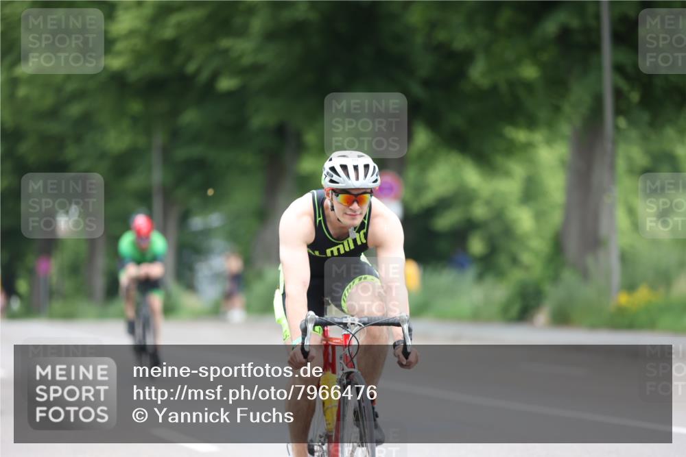 15.06.2025 - 7 Türme Triathlon Yannick Fuchs http://msf.ph/oto/7966476 15.06.2025 11:17:34 Radfahren 235, 271, 291 meine-sportfotos.de
