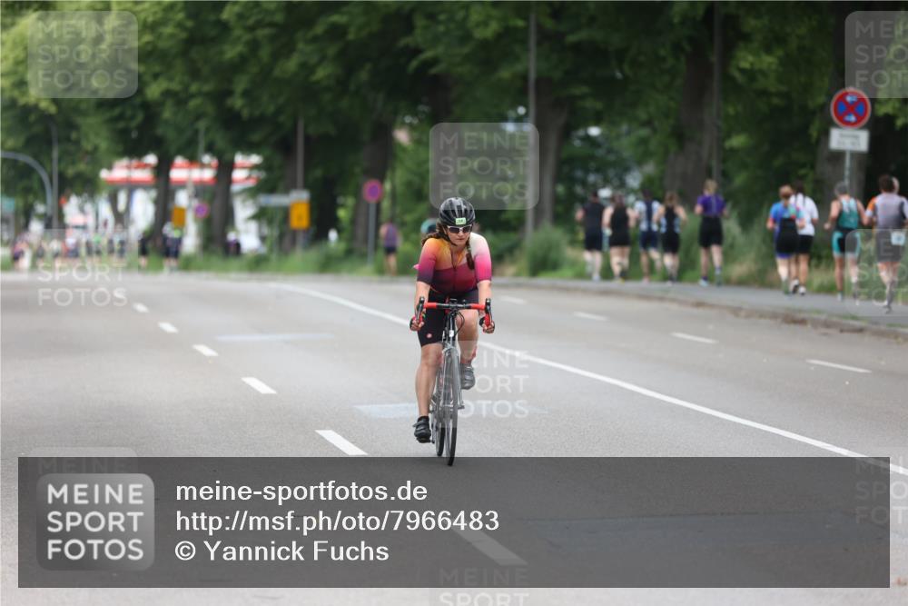 15.06.2025 - 7 Türme Triathlon Yannick Fuchs http://msf.ph/oto/7966483 15.06.2025 14:03:19 Radfahren 219 meine-sportfotos.de