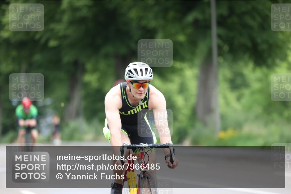 15.06.2025 - 7 Türme Triathlon Yannick Fuchs http://msf.ph/oto/7966485 15.06.2025 11:17:34 Radfahren 235, 271, 291 meine-sportfotos.de