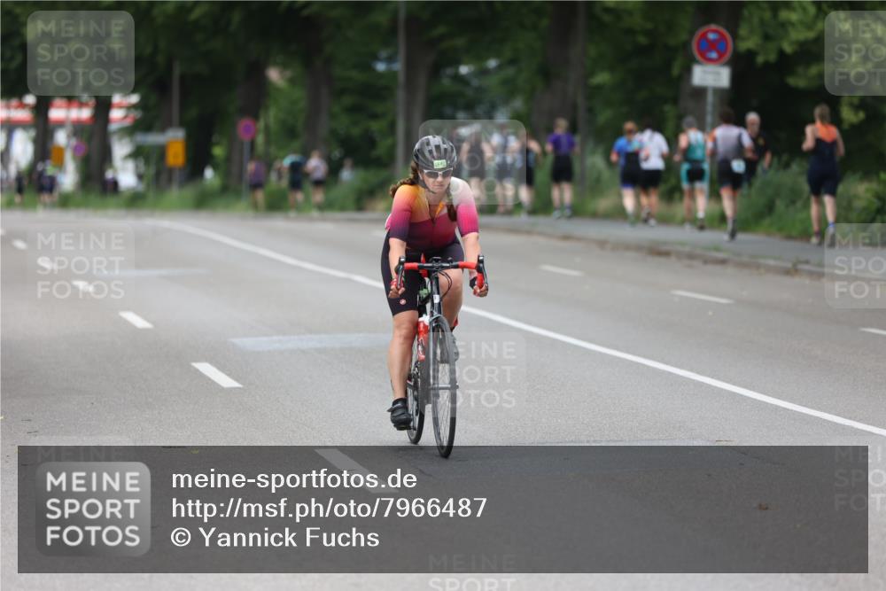 15.06.2025 - 7 Türme Triathlon Yannick Fuchs http://msf.ph/oto/7966487 15.06.2025 14:03:20 Radfahren 219 meine-sportfotos.de