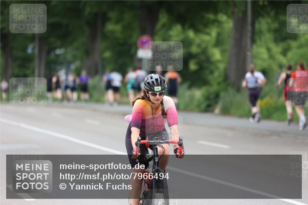 15.06.2025 - 7 Türme Triathlon Yannick Fuchs http://msf.ph/oto/7966494 15.06.2025 14:03:21 Radfahren 219 meine-sportfotos.de