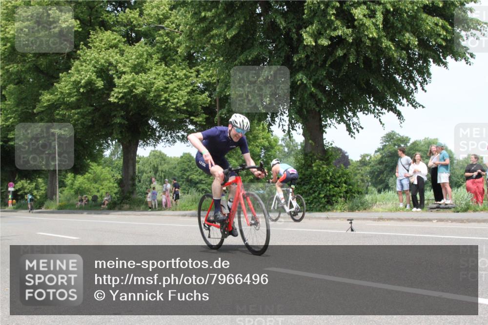 15.06.2025 - 7 Türme Triathlon Yannick Fuchs http://msf.ph/oto/7966496 15.06.2025 13:18:15 Radfahren  meine-sportfotos.de