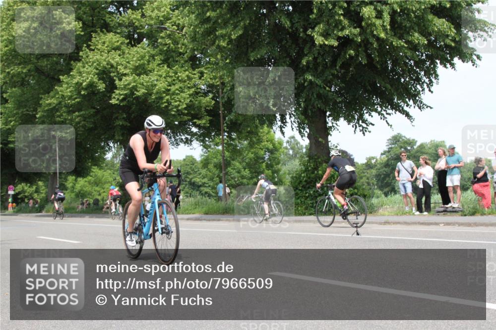 15.06.2025 - 7 Türme Triathlon Yannick Fuchs http://msf.ph/oto/7966509 15.06.2025 13:18:25 Radfahren  meine-sportfotos.de