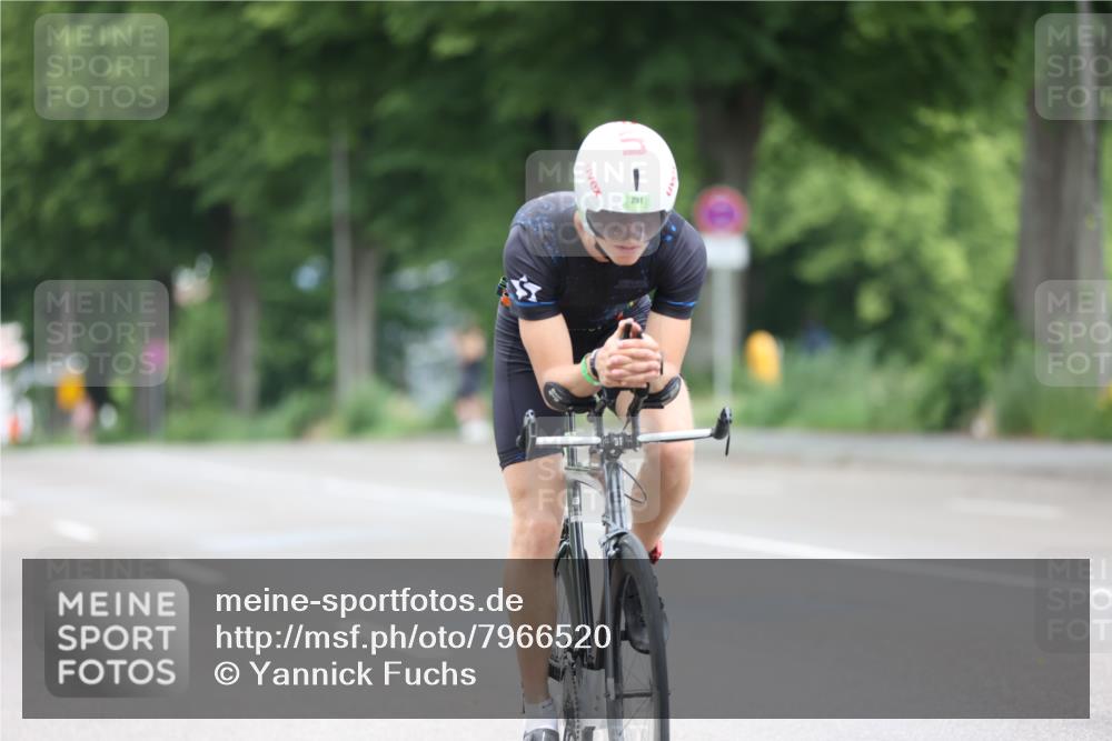 15.06.2025 - 7 Türme Triathlon Yannick Fuchs http://msf.ph/oto/7966520 15.06.2025 11:17:36 Radfahren 271, 291 meine-sportfotos.de