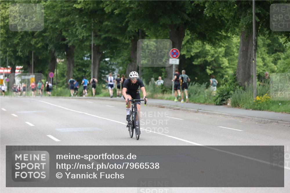 15.06.2025 - 7 Türme Triathlon Yannick Fuchs http://msf.ph/oto/7966538 15.06.2025 14:04:06 Radfahren 653 meine-sportfotos.de