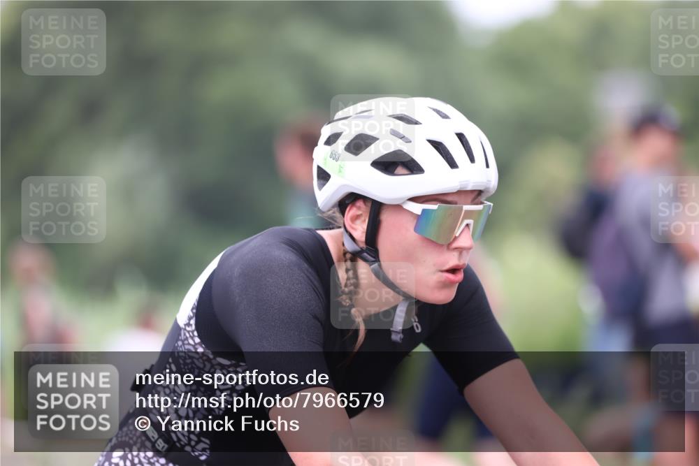 15.06.2025 - 7 Türme Triathlon Yannick Fuchs http://msf.ph/oto/7966579 15.06.2025 14:04:09 Radfahren 653 meine-sportfotos.de