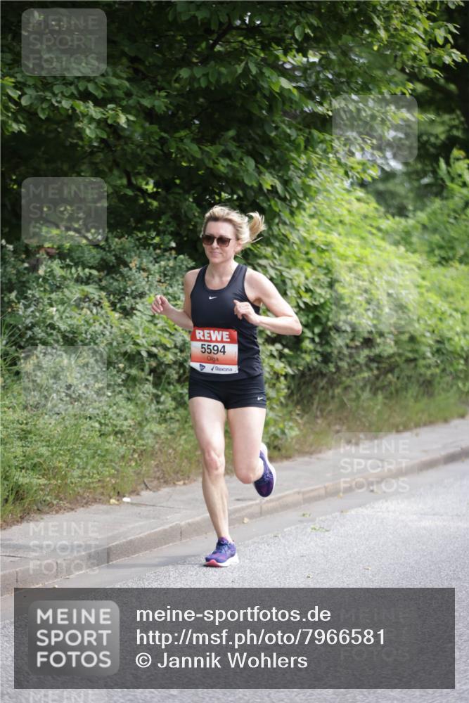 15.06.2025 - REWE Women's Run Jannik Wohlers http://msf.ph/oto/7966581 15.06.2025 10:01:44 Laufen 5594 meine-sportfotos.de