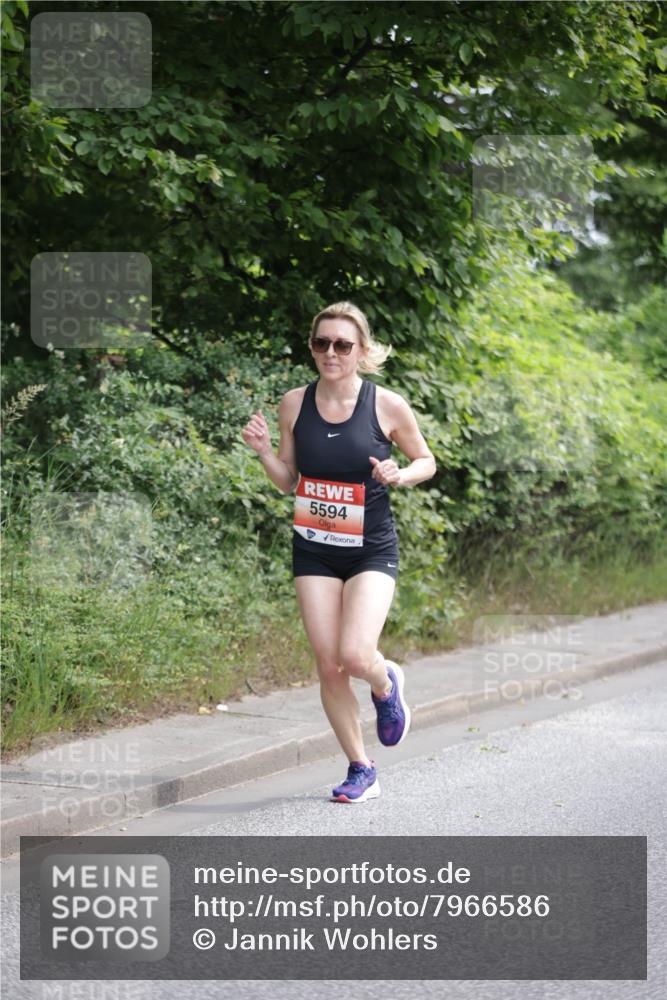 15.06.2025 - REWE Women's Run Jannik Wohlers http://msf.ph/oto/7966586 15.06.2025 10:01:44 Laufen 5594 meine-sportfotos.de