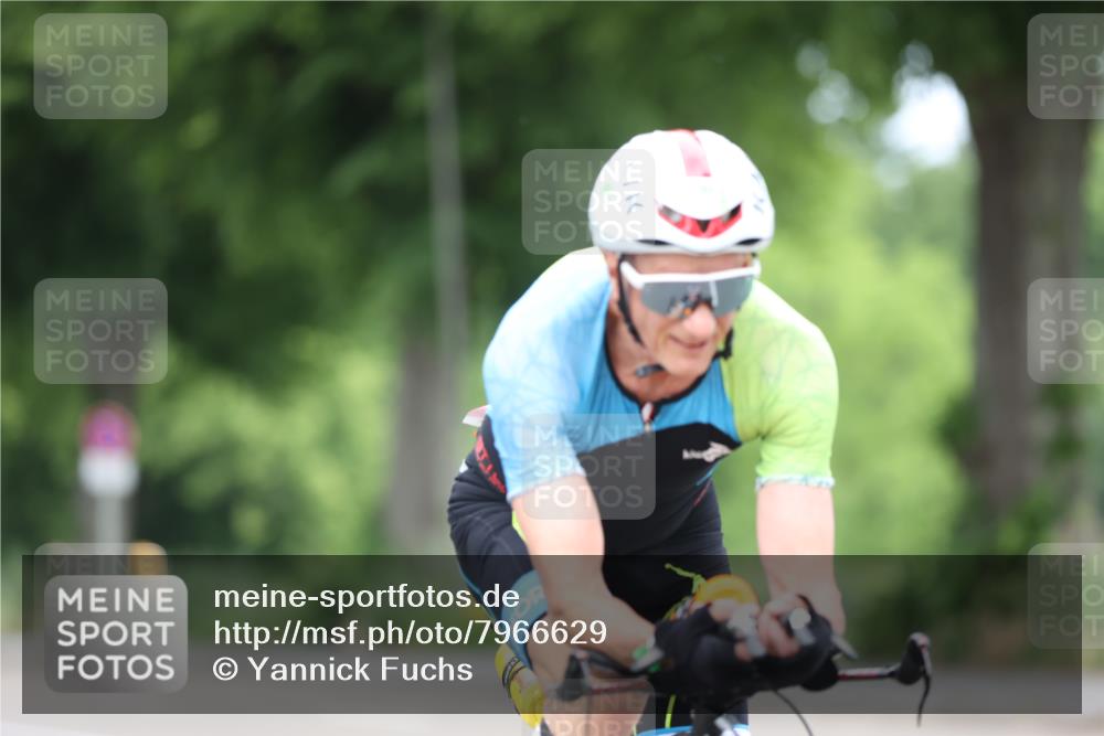 15.06.2025 - 7 Türme Triathlon Yannick Fuchs http://msf.ph/oto/7966629 15.06.2025 11:17:46 Radfahren 252 meine-sportfotos.de