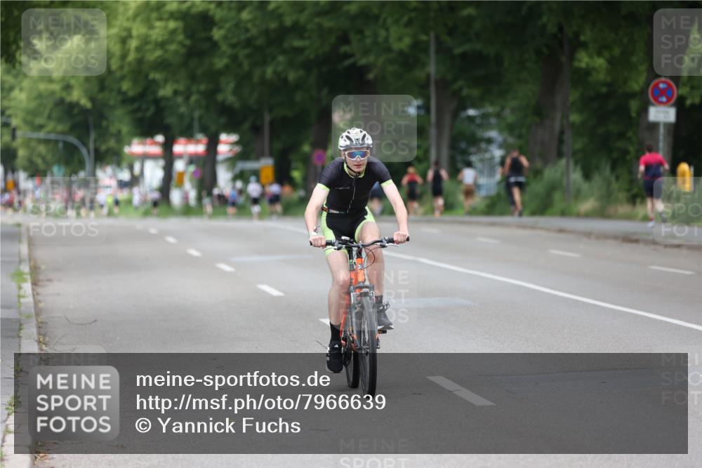 15.06.2025 - 7 Türme Triathlon Yannick Fuchs http://msf.ph/oto/7966639 15.06.2025 14:08:11 Radfahren 1158 meine-sportfotos.de