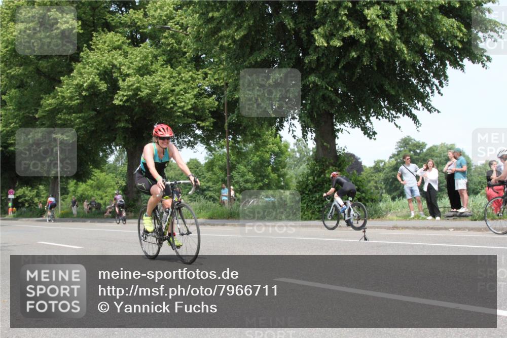 15.06.2025 - 7 Türme Triathlon Yannick Fuchs http://msf.ph/oto/7966711 15.06.2025 13:19:58 Radfahren  meine-sportfotos.de