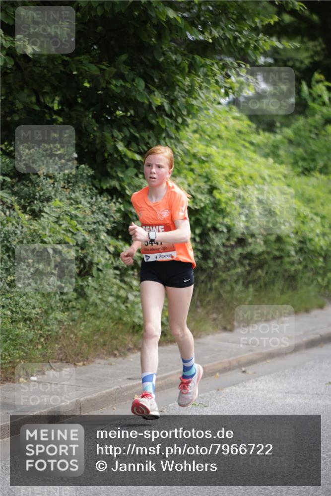 15.06.2025 - REWE Women's Run Jannik Wohlers http://msf.ph/oto/7966722 15.06.2025 10:01:48 Laufen  meine-sportfotos.de