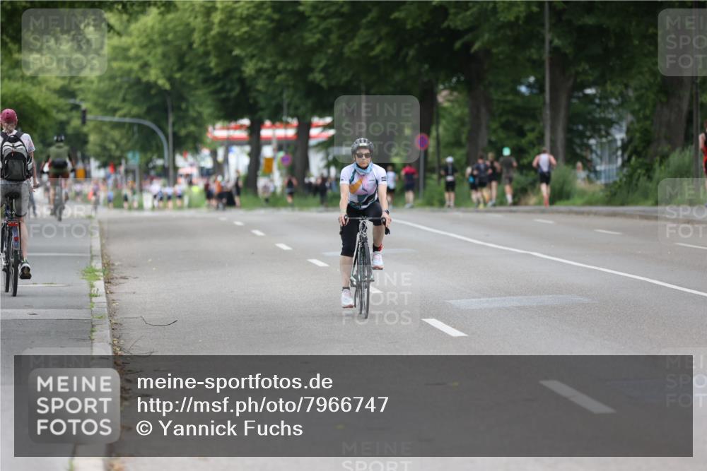 15.06.2025 - 7 Türme Triathlon Yannick Fuchs http://msf.ph/oto/7966747 15.06.2025 14:08:48 Radfahren 294, 838 meine-sportfotos.de