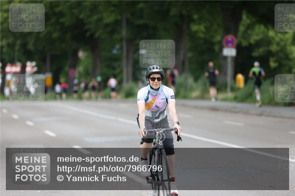 15.06.2025 - 7 Türme Triathlon Yannick Fuchs http://msf.ph/oto/7966796 15.06.2025 14:08:50 Radfahren 838 meine-sportfotos.de
