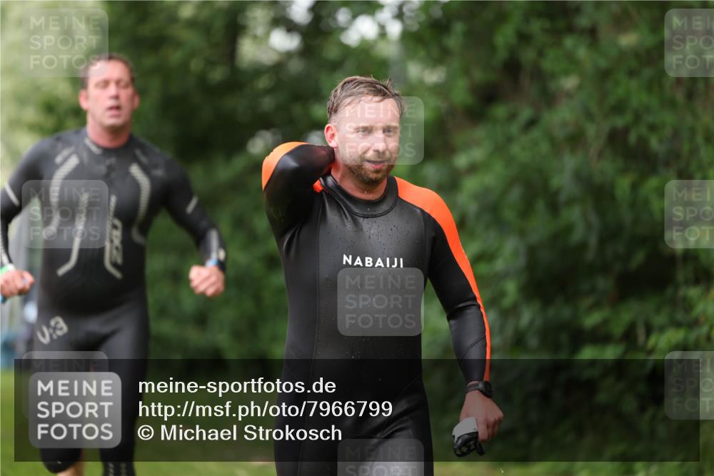 15.06.2025 - 7 Türme Triathlon Michael Strokosch http://msf.ph/oto/7966799 15.06.2025 12:21:03 Schwimmen 434, 557, 568, 592, 597, 625, 674 meine-sportfotos.de